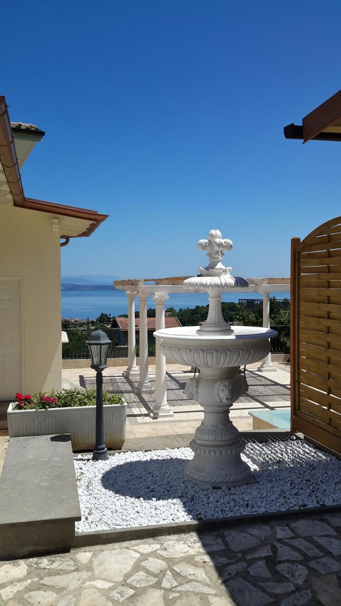 The White Villa Bracciano  Εξωτερικό φωτογραφία