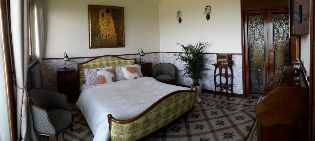 The White Villa Bracciano  Εξωτερικό φωτογραφία