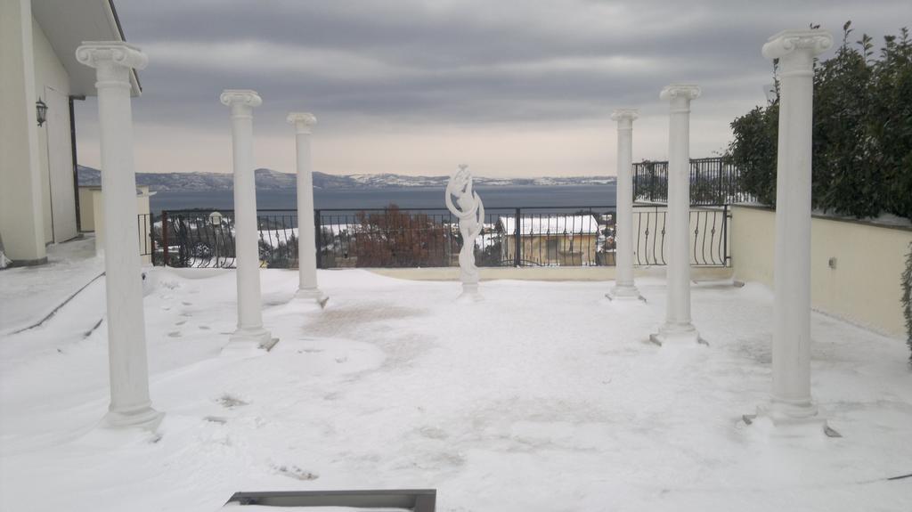 The White Villa Bracciano  Εξωτερικό φωτογραφία