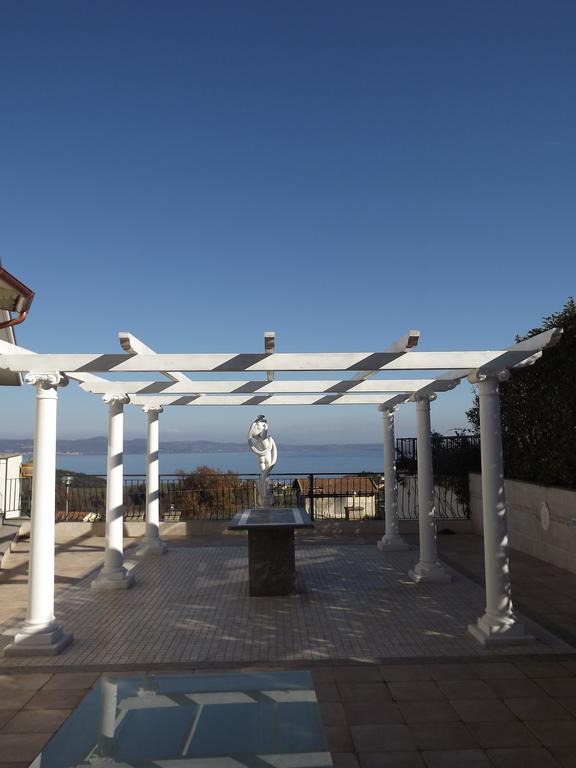 The White Villa Bracciano  Εξωτερικό φωτογραφία